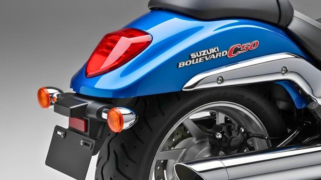 Suzuki Boulevard C50 2026: la cruiser legendaria que regresa con estilo renovado, gran presencia y esencia clásica sobre la carretera